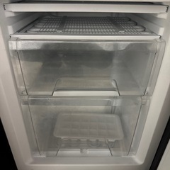 【142L】【2022年製】2ドア冷蔵庫　アイリスオーヤマ　IRSD-14A-Bの画像