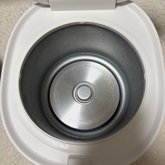 【YAMAZEN】マイコン炊飯器 YJR-DM051(W)の画像