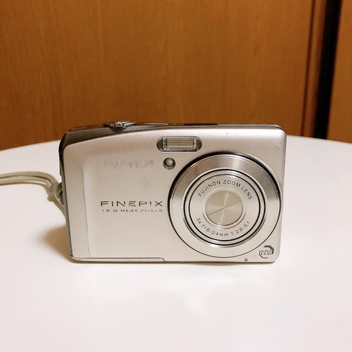 【取り引き決定】フジフィルム FinePix F60 fd