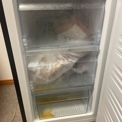 SAMKYO S　冷凍庫　65L 前開き　ブラックの画像