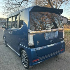 Honda N-BOX 青の画像