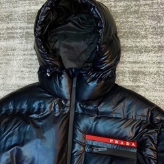 極美品　プラダ　ダウンジャケットの画像