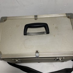 カメラケース アルミ製 CHERRY Photo accessories W42.5/H32/D25cmほど 鍵無し 現状渡し 収納 ハードケース レトロ 中古の画像