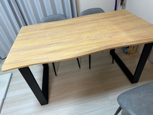 ダイニングテーブル140×80＋椅子2脚