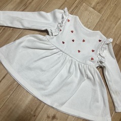 Loulou Ami✨完売人気✨ハート柄フリルトップス✨長袖✨しまむら✨の画像