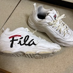 《処分前値下》FILA スニーカー　26.5cmの画像
