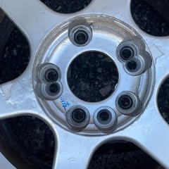 中古タイヤスタッドレスホイール付き４点の画像