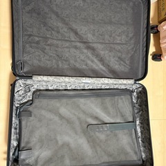 RIMOWA リモワ スーツケース ８輪 ブラックの画像