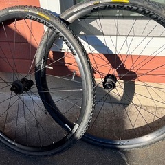 TREK Boone 2020モデル Di2 アルテグラ スペアホイール・タイヤ付の画像