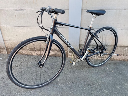 【訳あり美品】GIANT ESCAPE R3 24速　クロスバイク　CT465 訳あり美品】GIANT ESCAPE R3 24速 クロスバイク CT465mm 【公式通販】