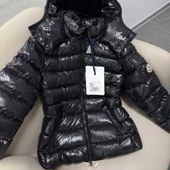 モンクレール　ダウンジャケットbadyの画像