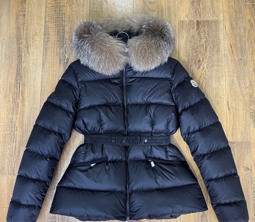 モンクレールダウンジャケット