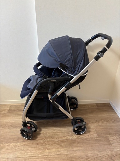 お値下げ中‼️【Aprica】クルリラAB 回転式チャイルドシート ISOFIX 