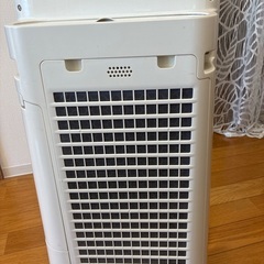 シャープ　加湿空気清浄機　KC-G50の画像