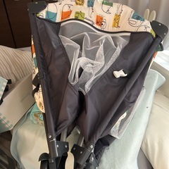 ベビーベッド(折りたたみ式)の画像