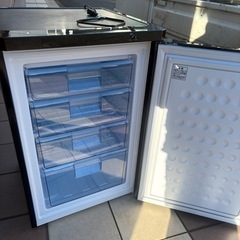 アイリスオーヤマ　冷凍庫　IUSD-9B-B 2024年製の画像