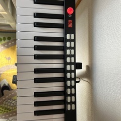 電子ピアノの画像