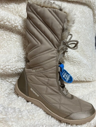 コロンビア　Columbia レディース
　ブーツ  新品