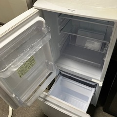 O 2601-128 SHARP ノンフロン冷凍冷蔵庫SJ-14E5-KW 137L 2018年製　動作確認済み　キズ汚れ有りの画像