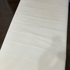 IKEA オーフィエル　シングルマットレス　ボックスシーツ2枚付きの画像