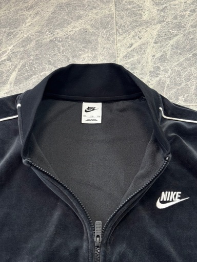 美中古　NIKE ベロアセットアップ 即完売品 ブラック 上下セット