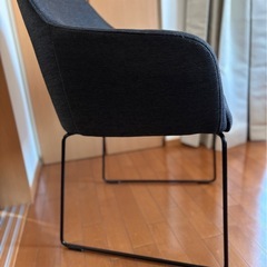 IKEA 
TOSSBERG トッスベルグ チェア, ダークグレーの画像