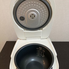 ★炊飯器　アイリスオーヤマ★の画像