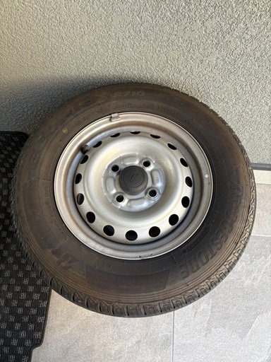 商用車用タイヤ  
12インチ