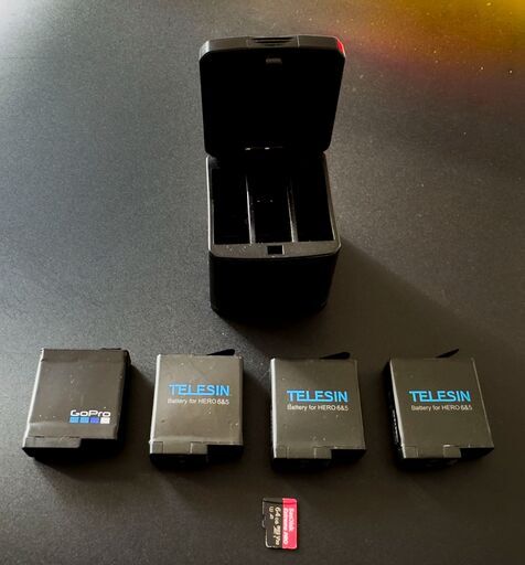 GoPro Hero 6 + 64GBカード + 予備バッテリー4個 + アクセサリー山盛り 