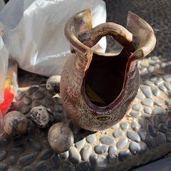 花瓶信楽焼の一輪挿しの画像