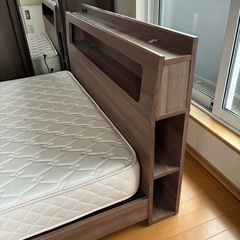 受取予定者決定済み、セミダブルベッド(マット付き)の画像