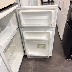 A1712🌟激安‼️ユーイング　88L 2014年製　冷蔵庫UR-D90F🌟の画像
