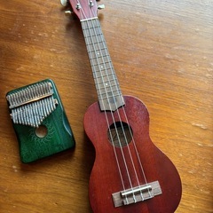 ウクレレ&カリンバの画像
