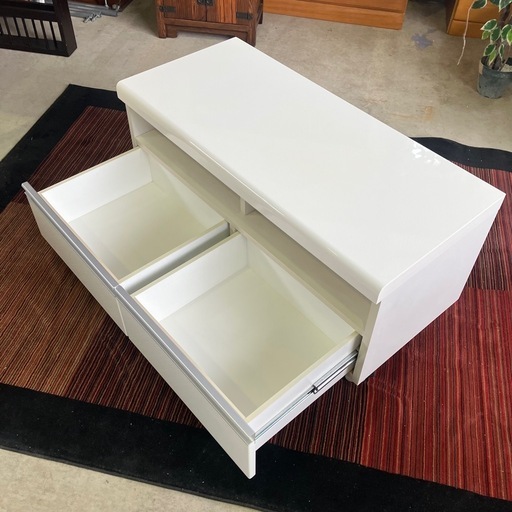K-0021　北海道　帯広　テレビボード　テレビ台　ローボード　鏡面　テレビラック　キャスター付き　エレメントプラス   リユースショ