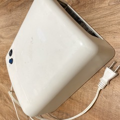 ネイル用　UVライト　36wの画像