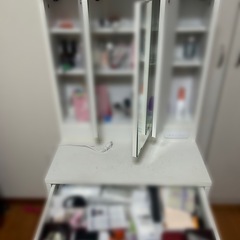 三面鏡ドレッサー(決まりました)の画像