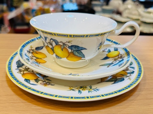 A8013【ウエッジウッド】シトロン ピオニー トリオ 黒壺