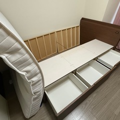 セミダブル　収納付きベッドの画像