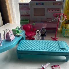 値下げ！リカちゃん　病院、ペットショップの画像