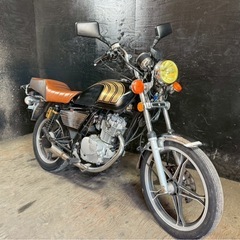 ★支払い総額11.8万円★大量入荷！早い者勝ちです！スズキ GN125H 加工マフラー！タックロールシート！流用タンク！アップハンドル！の画像