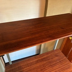 【お話中】パソコンデスクの画像