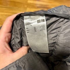 UNIQLO グレー Sサイズ ウルトラライトダウン　ダウンジャケットの画像