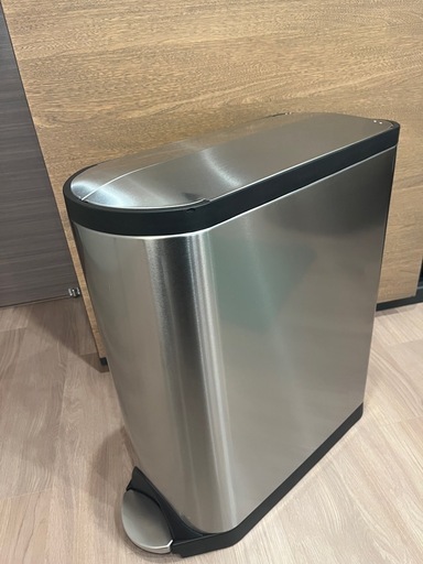 【⭐︎値引きしました⭐︎】Simplehuman シンプルヒューマン ゴミ箱 40リットル バタフライ ステップカン  ステンレス ダストボックス