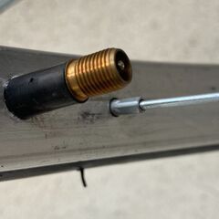 【新古車】クロスバイク700ｃ 27インチ シマノ変速機21段の画像