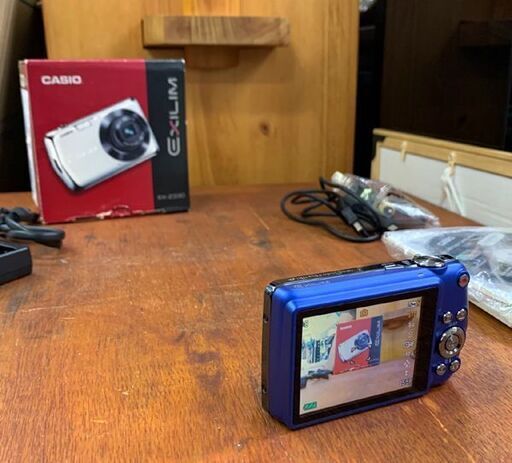CASIO EXILIM ZOOM EX-Z330 BE ブルー デジタルカメラ 1210万画素 カシオ デジカメ  札幌市 北区 屯田店