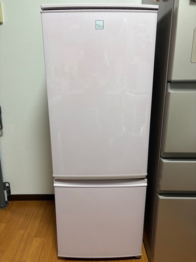 【急募】SHARP 2ドア小型冷蔵庫（ピンク）167L