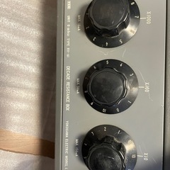 デケード抵抗器の画像