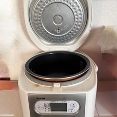 SANYO 炊飯器の画像