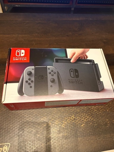 Nintendo Switch 本体
