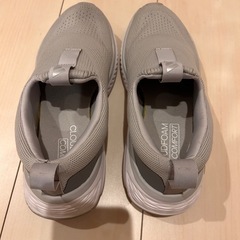 adidas スニーカー　グレー　サイズ23.5cm の画像